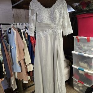 Chic White Lace Wedding Dress